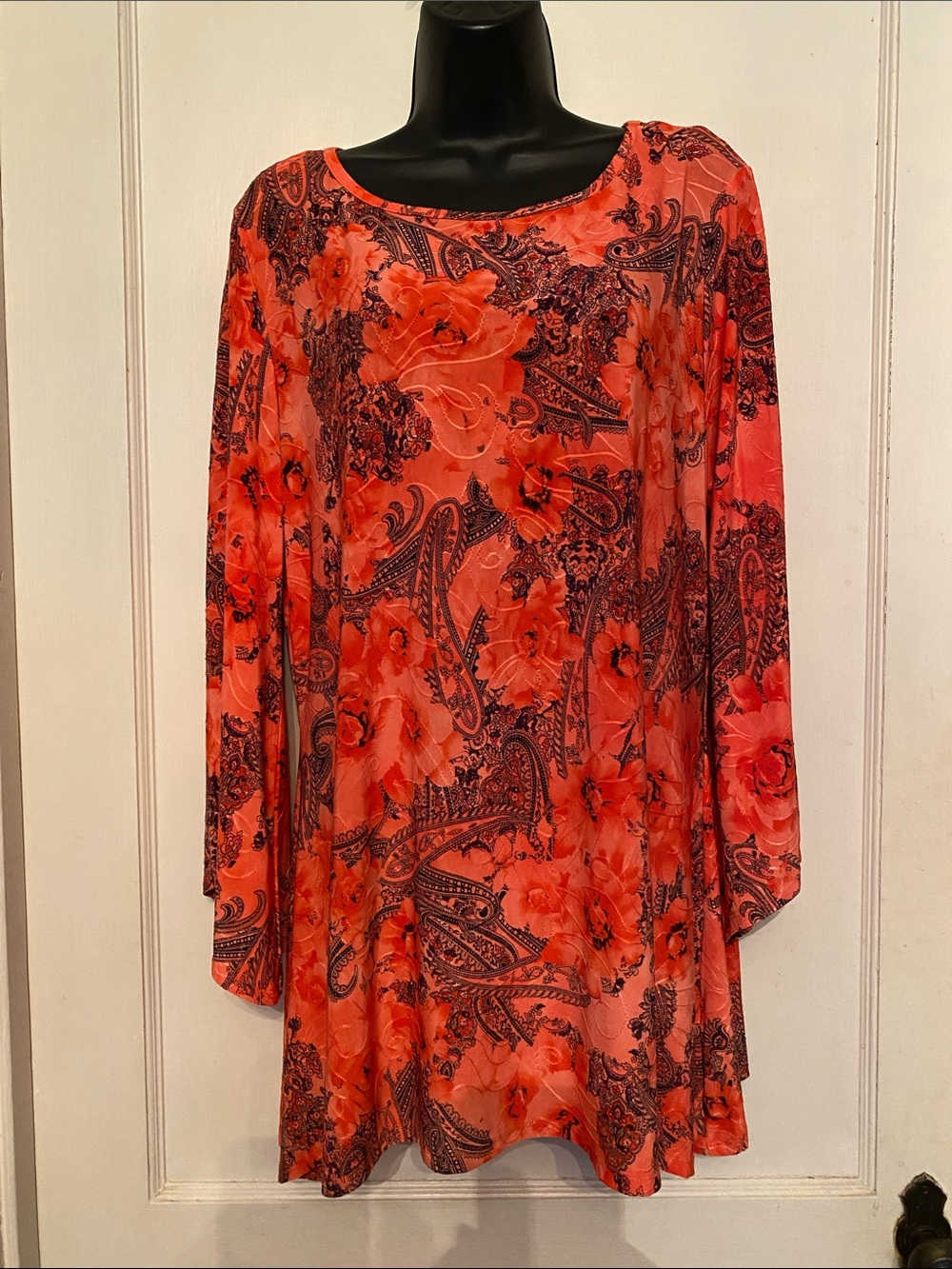 ! No boundaries brand top size L in great condition